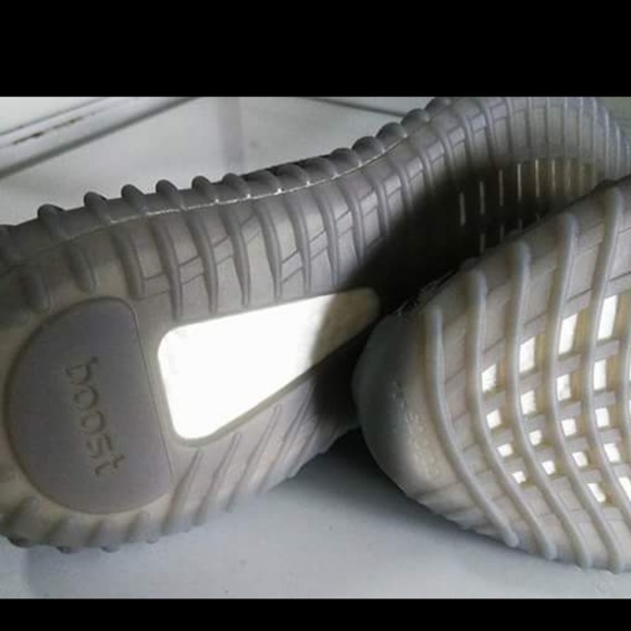 Adidas Yeezy Special 350 Beluga 2.0. Size 7.5 NEW - Picture 4 of 4